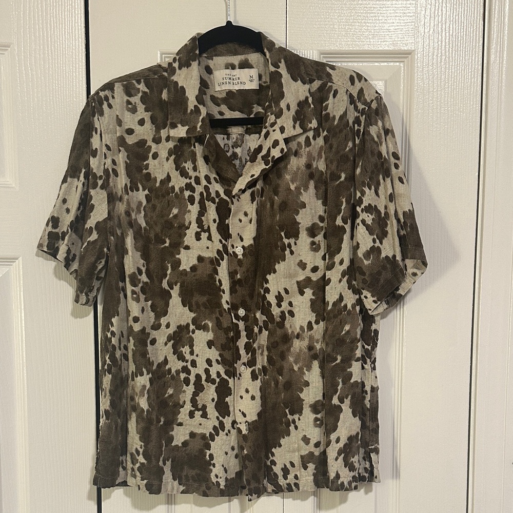 Abercrombie & Fitch Short-Sleeve Button-Down in Brown and Cream Spot Print
